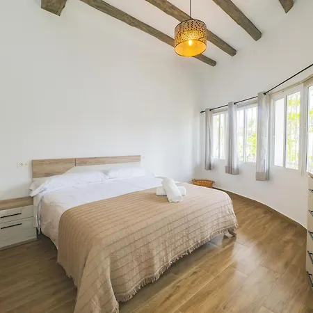Cubo's Casa El Candil 8 Pax *